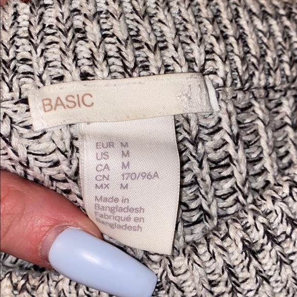 Sweater - Picture 3 of 3